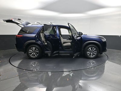 2022 Nissan Pathfinder SL