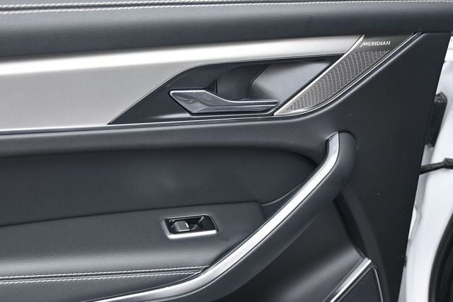 2025 Jaguar F-PACE P250 R-Dynamic S