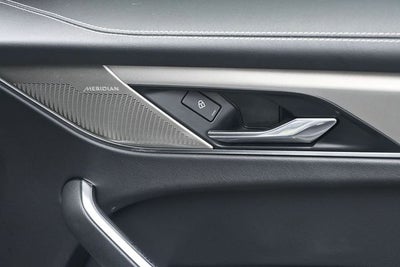 2025 Jaguar F-PACE P250 R-Dynamic S