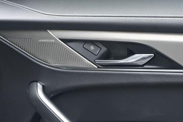2025 Jaguar F-PACE P250 R-Dynamic S