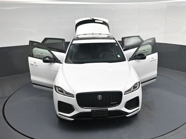 2025 Jaguar F-PACE P250 R-Dynamic S