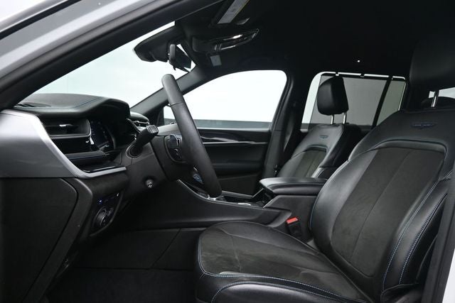 2023 Jeep Grand Cherokee 4xe Trailhawk