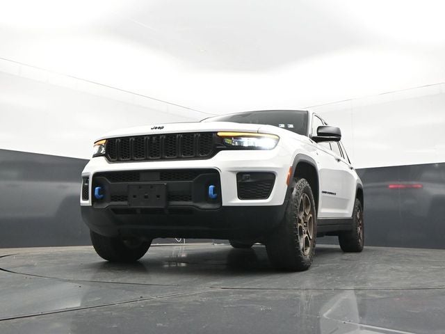 2023 Jeep Grand Cherokee 4xe Trailhawk