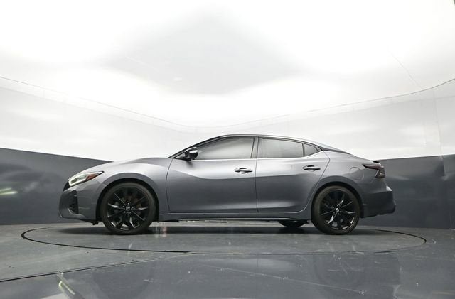 2022 Nissan Maxima SR