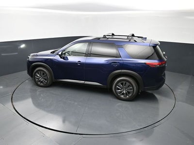 2023 Nissan Pathfinder SV