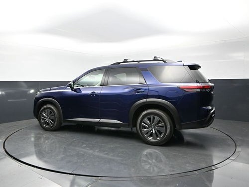 2023 Nissan Pathfinder SV