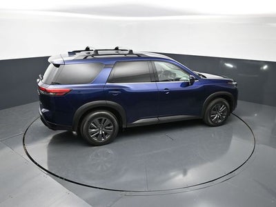 2023 Nissan Pathfinder SV