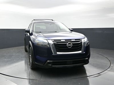 2023 Nissan Pathfinder SV