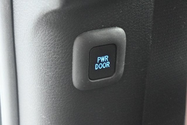 2022 Toyota Sienna Platinum