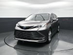 2022 Toyota Sienna Platinum