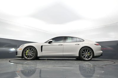 2022 Porsche Panamera 4