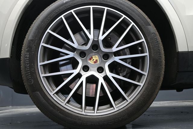 2022 Porsche Cayenne Base
