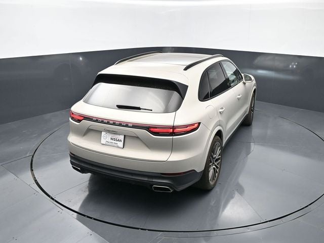 2022 Porsche Cayenne Base