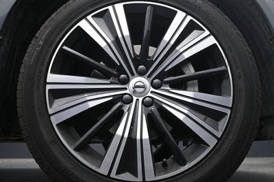 2023 Volvo XC60 Plus Bright Theme