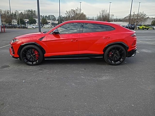 2022 Lamborghini Urus Base