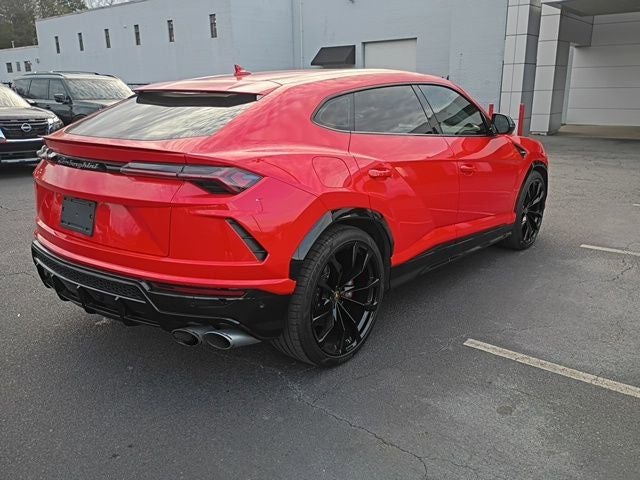 2022 Lamborghini Urus Base