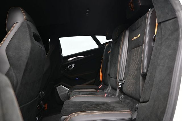 2023 Lamborghini Urus Performante