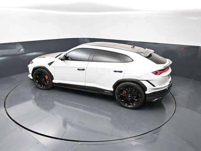 2023 Lamborghini Urus Performante