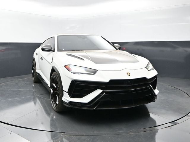 2023 Lamborghini Urus Performante