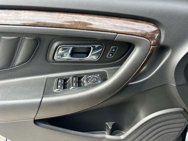 2015 Ford Taurus Limited