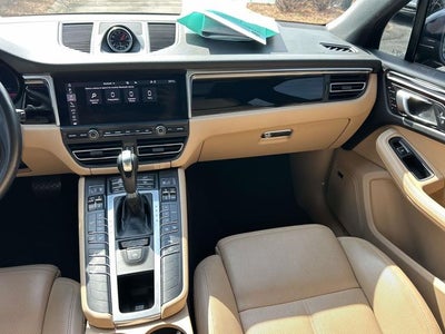 2021 Porsche Macan Base