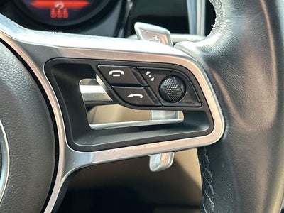 2021 Porsche Macan Base