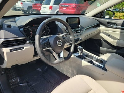 2022 Nissan Altima 2.5 SV