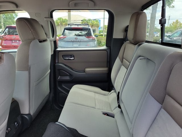2022 Nissan Frontier SV