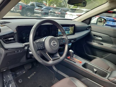 2025 Nissan Kicks SR