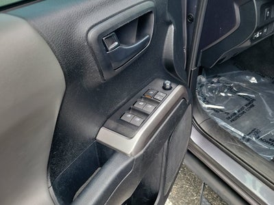 2021 Toyota Tacoma 2WD SR5
