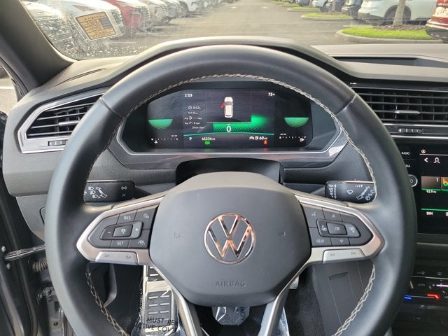 2023 Volkswagen Tiguan SE R-Line Black