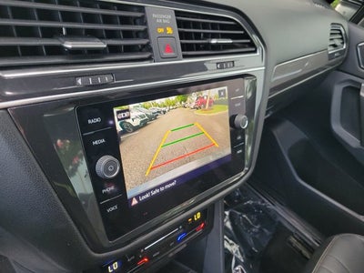 2023 Volkswagen Tiguan SE R-Line Black