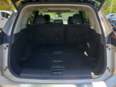 2025 Nissan Rogue Platinum