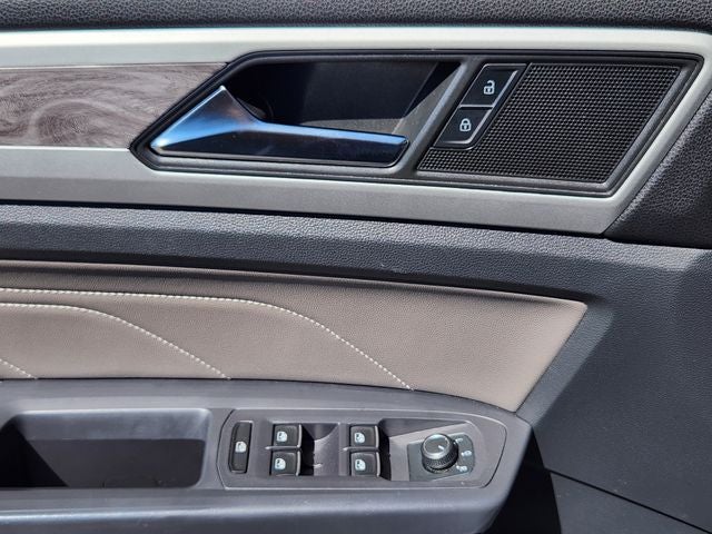 2021 Volkswagen Atlas Cross Sport 2.0T SE w/Technology