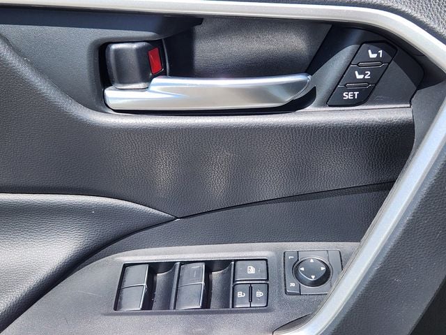 2021 Toyota RAV4 Hybrid XLE Premium