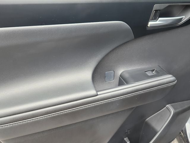 2025 Toyota Highlander XSE