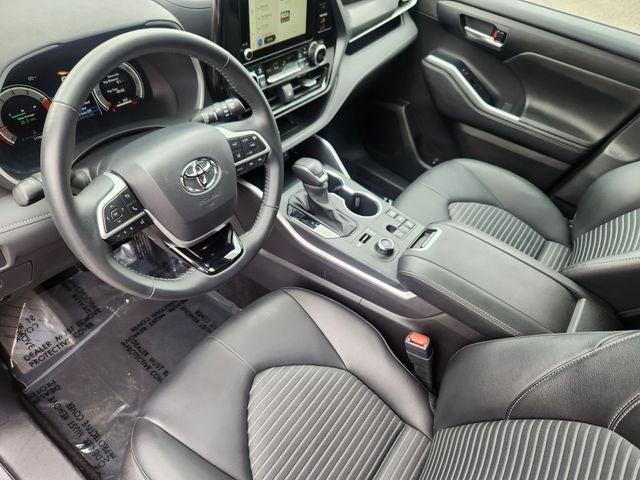 2025 Toyota Highlander XSE