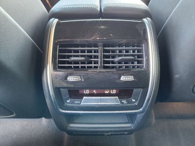 2025 BMW X6 xDrive40i