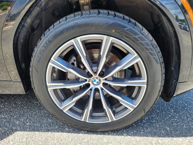 2025 BMW X6 xDrive40i