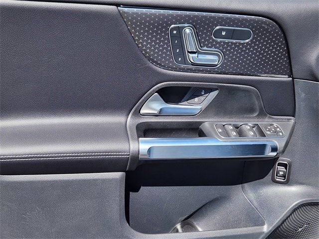 2026 Mercedes-Benz GLB GLB 250 4MATIC®