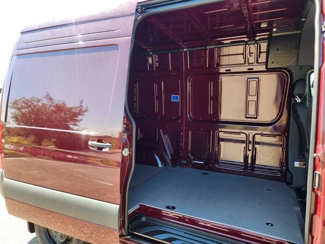 2026 Mercedes-Benz Sprinter 2500 Cargo 144 WB