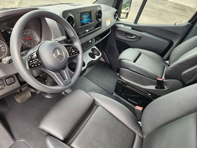 2024 Mercedes-Benz Sprinter 2500 Passenger 170 WB High Roof