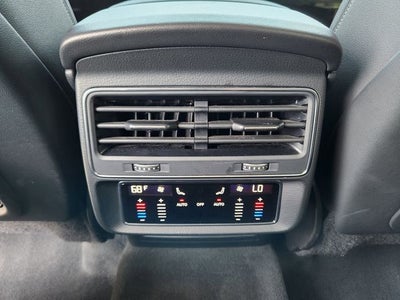 2022 Audi Q8 55 Premium Plus quattro