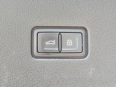 2022 Audi Q8 55 Premium Plus quattro