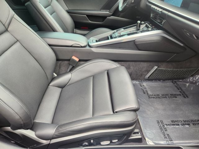 2022 Porsche 911 Carrera