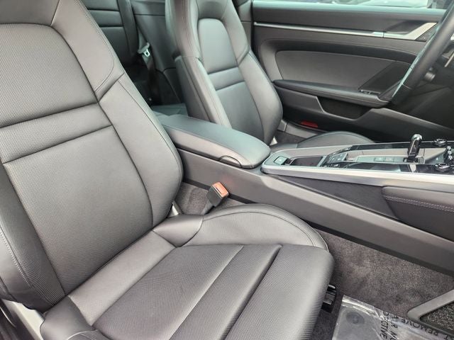 2022 Porsche 911 Carrera