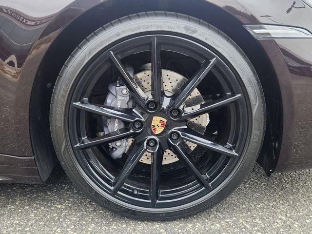 2022 Porsche 911 Carrera