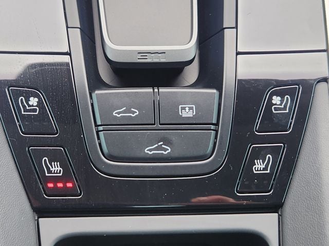 2022 Porsche 911 Carrera