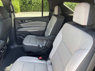 2026 Chevrolet Traverse FWD LT