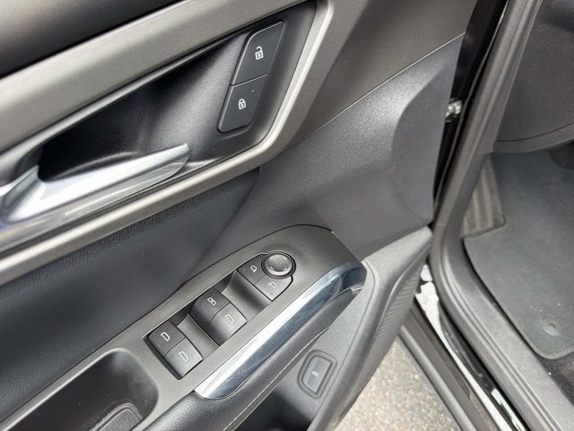 2025 Chevrolet Traverse AWD LT